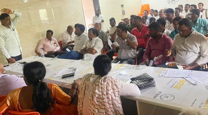 वरोरा शहरातून सुरू असलेली कोळशाची वाहतूक थांबविण्याकरीता उच्च न्यायालयाच्या नागपूर खंडपीठात याचिका दाखल