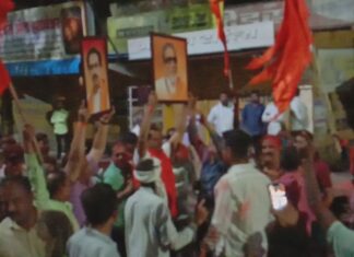 भद्रावती कृषी उत्पन्न बाजार समितीच्या नविन संचालक मंडळासाठी पार पडलेल्या निवडणुकीत मतदारांनी दिला रवींद्र शिंदे यांच्या नेतृत्वाला कौल