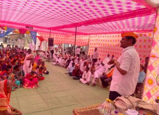 चिचोली येथे रविंद्र शिंदे यांच्या हस्ते वं. राष्ट्रसंत तुकाडोजी महाराज पुतळा प्राणप्रतिष्ठा संपन्न