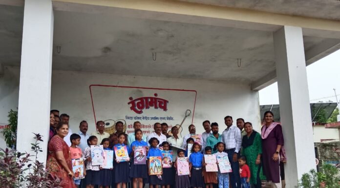 माजी मुख्यमंत्री तथा शिवसेना पक्षप्रमुख उध्दव बाळासाहेब ठाकरे यांचा वाढदिवस सामाजिक उपक्रमांनी साजरा