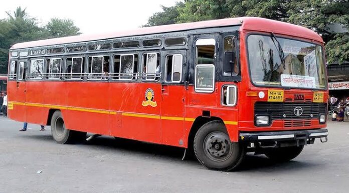 पिरली ते सागरा रोडवरती पडलेल्या खड्ड्यांमुळे बस सेवा बंद होण्याची शक्यता